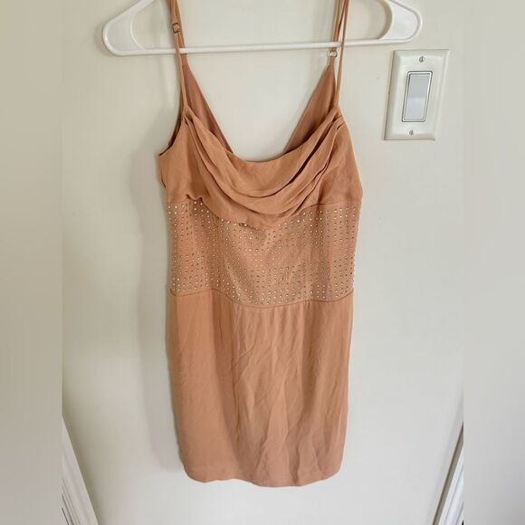 X by NBD Ivy Embellished Midi Dress in Nude XS Going Out Cocktails Party Vegas - Picture 3 of 5